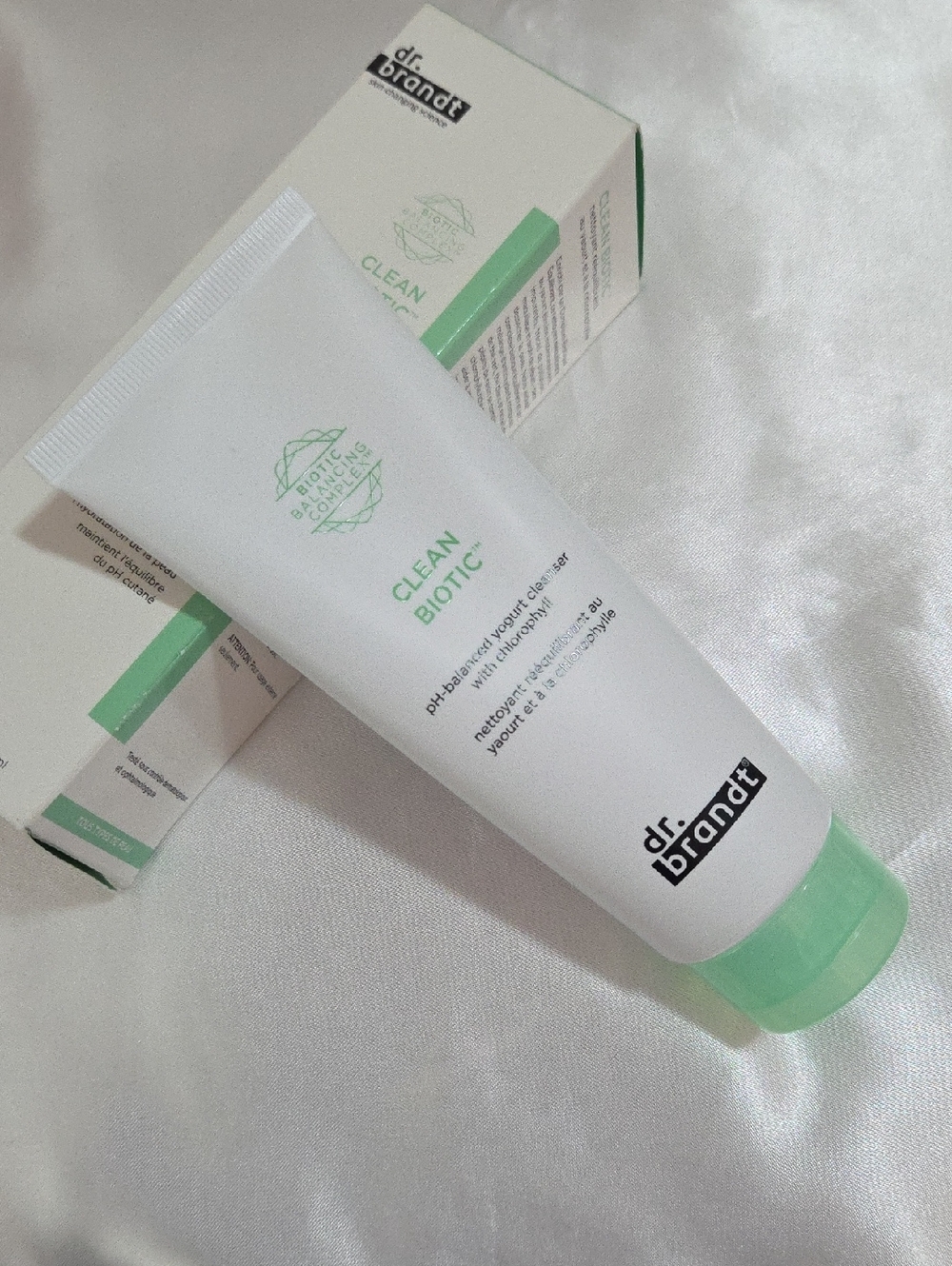 DR. Brandt Clean Biotic PH-BALANCED YOGURT CLEANSER 3.5 OZ